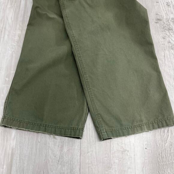 L.L. Bean Green Chino Khaki Cargo Utility Straight Leg Short Cotton Pants 40 - Picture 4 of 12